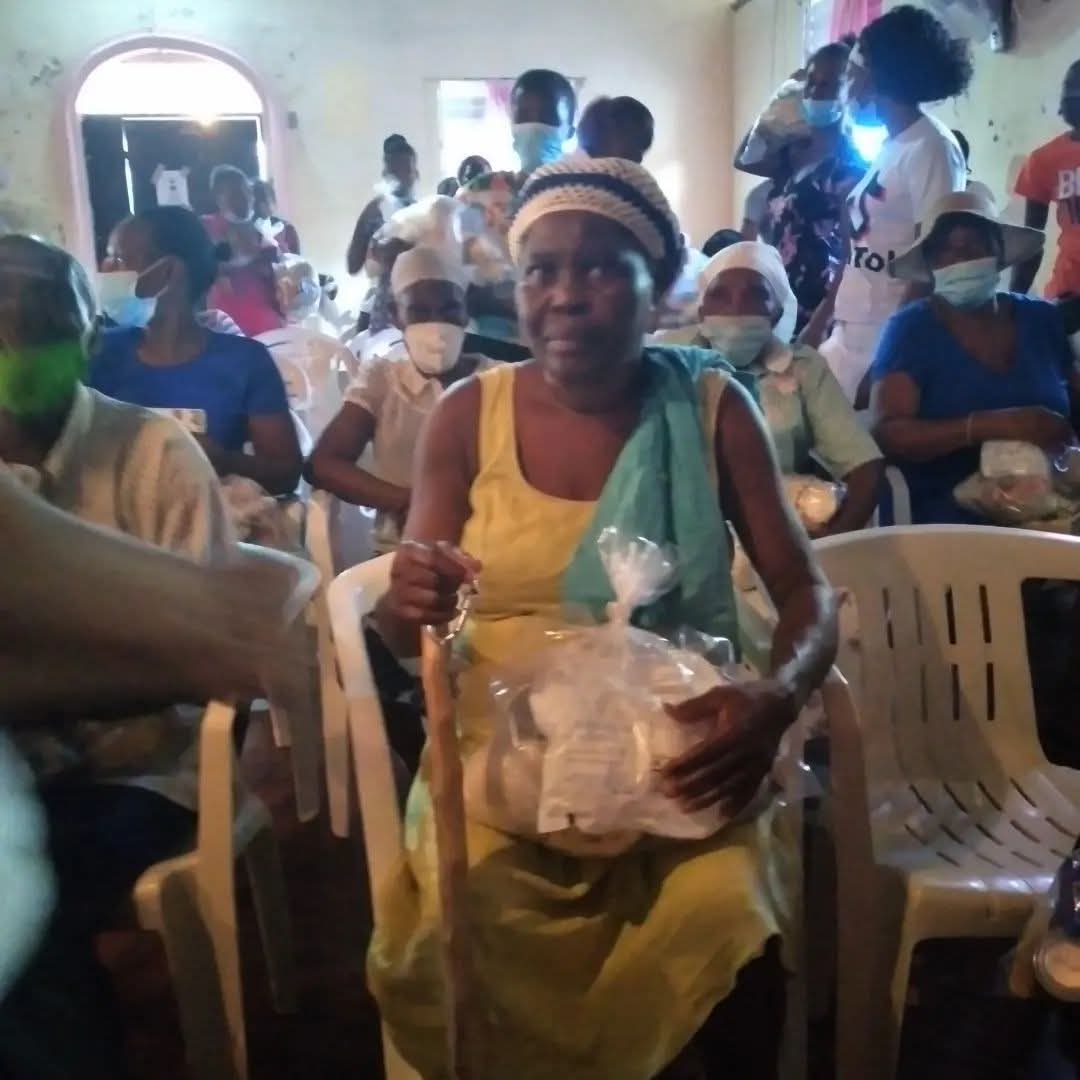 Llevando Esperanza, Salvación y Alimento a las Familias que Más lo Necesitan