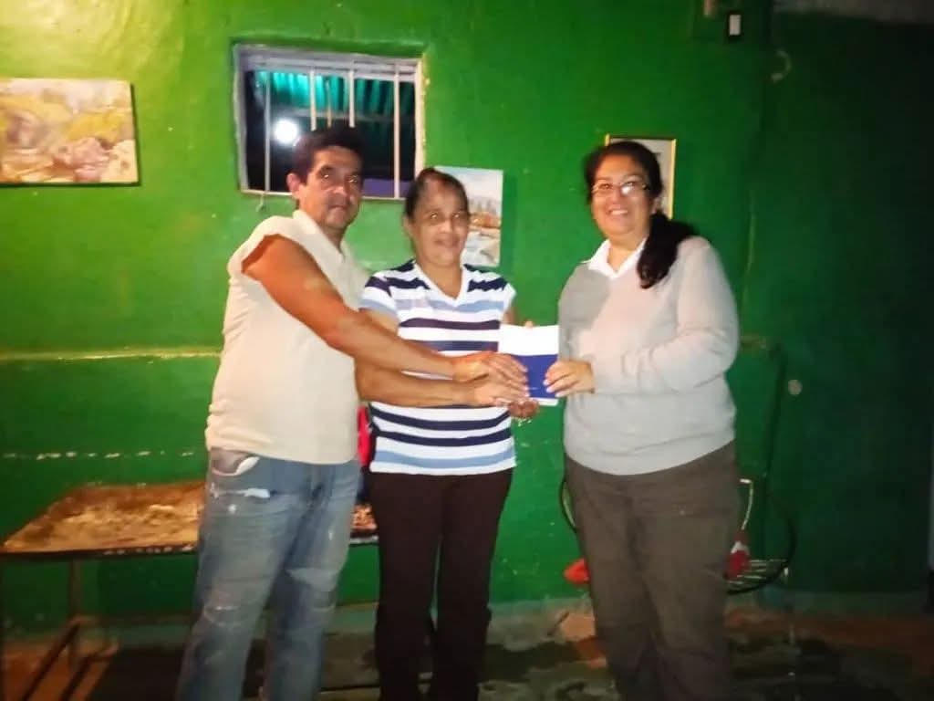 Más de 300 Biblias Donadas a Iglesias en Venezuela