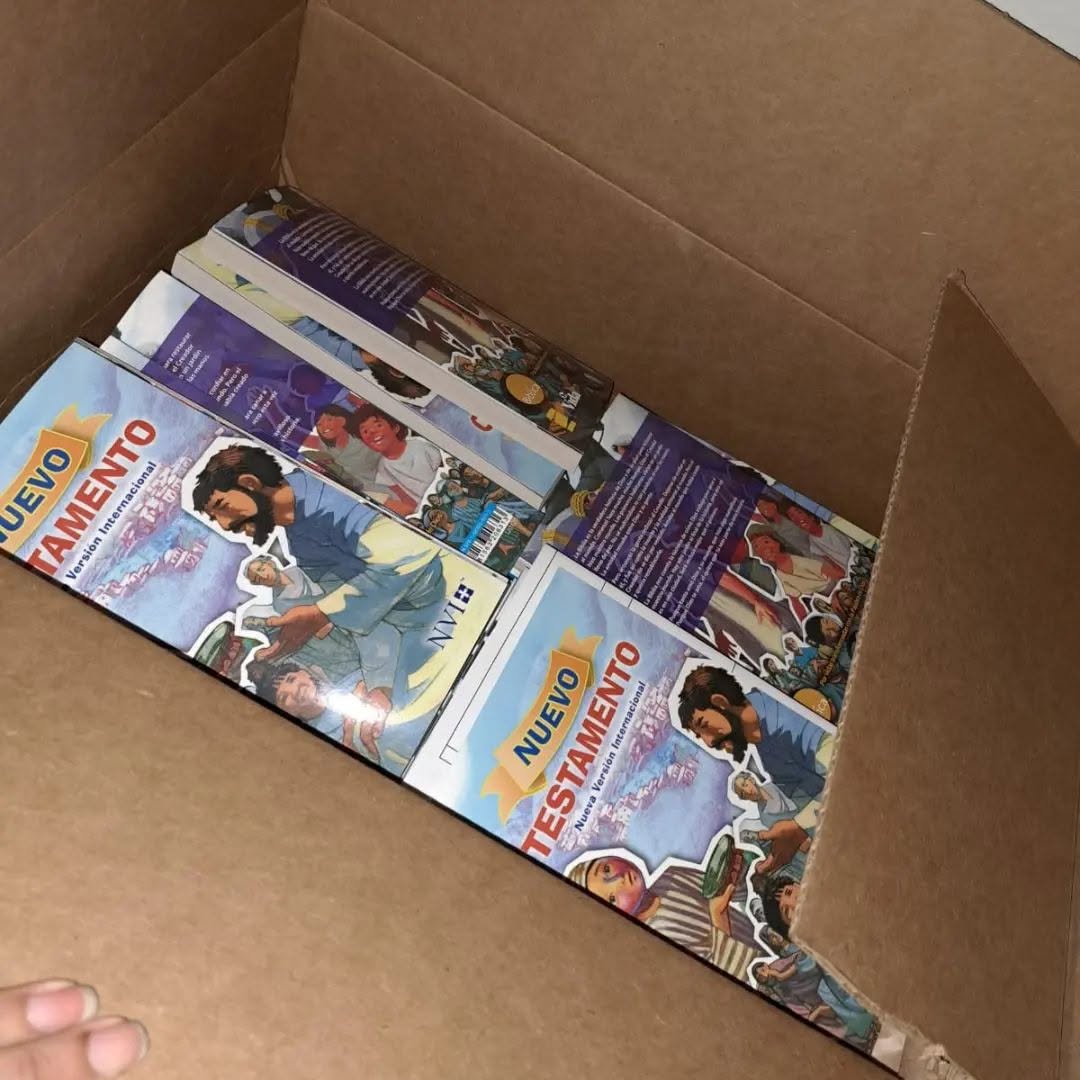 Distribution of 400 Bibles to Churches in Venezuela