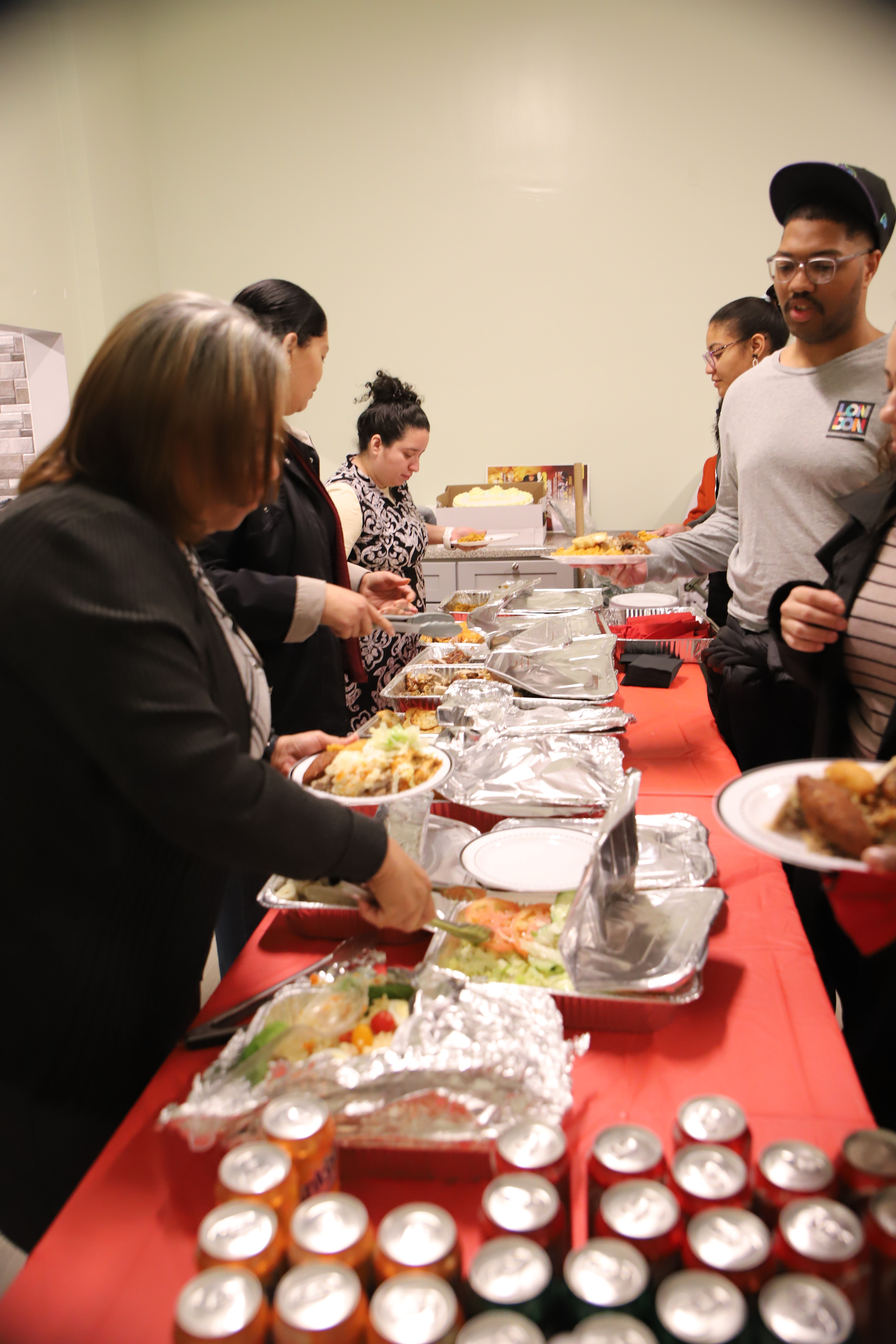 Distribución Gratuita de Alimentos en Brookly
