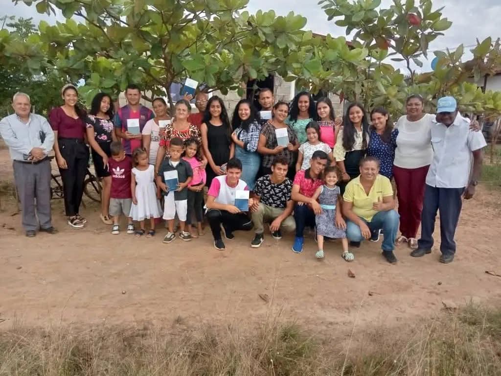 Over 300 Bibles Donated to Churches in Venezuela